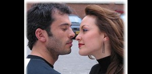 Martin_Karpan_Carolina_Gomez_El_Autentico_Rodrigo_Leal_Main